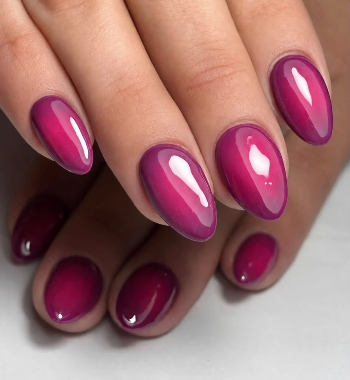 Trabajo de uñas: efecto aura